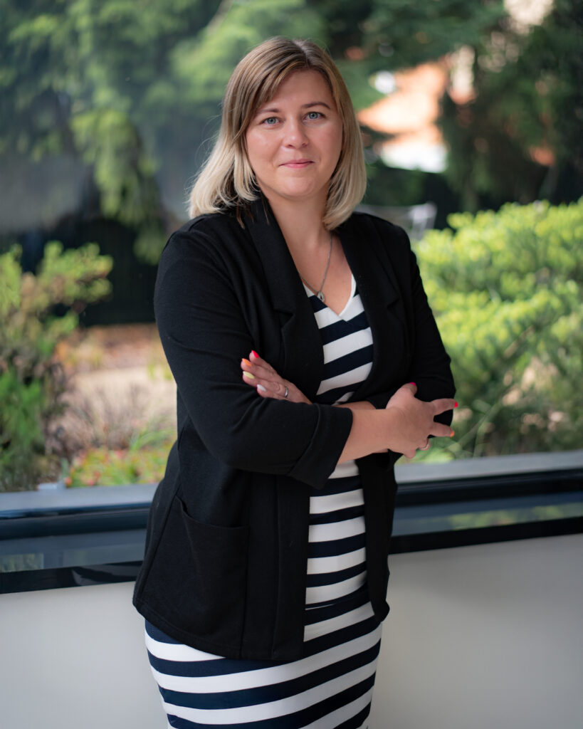 Sylvie Linhartová, DiS